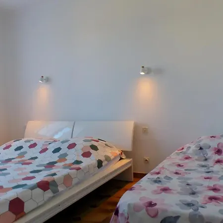 Spacious And Comfortable With Garden Six-Fours-les-Plages