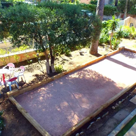 Spacious And Comfortable With Garden *