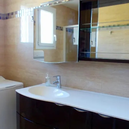 Appartamento Spacious And Comfortable With Garden Six-Fours-les-Plages