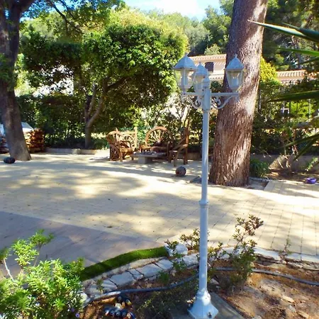 Appartamento Spacious And Comfortable With Garden Six-Fours-les-Plages